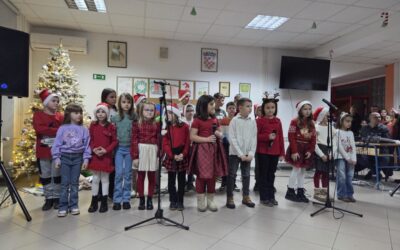 Božićna priredba i sajam ispunjeni radošću, zajedništvom i dobrotom